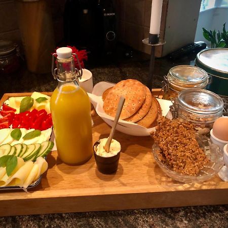 Hidingsta Gard B&B Йоребру Екстериор снимка