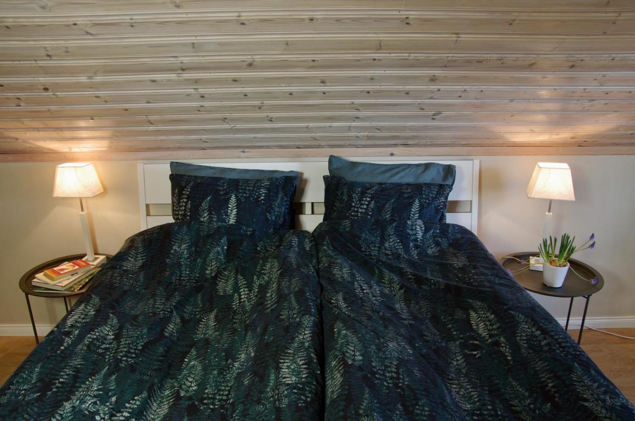 Hidingsta Gard B&B Йоребру Екстериор снимка